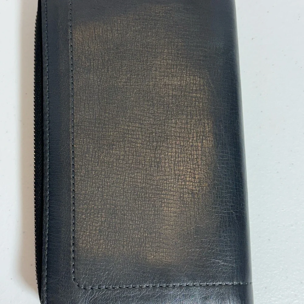 AUTHENTIC Louis Vuitton Utah Black Leather Organizer Wallet